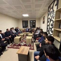 Vali Turan Üniversite Öğrencileriyle Buluştu