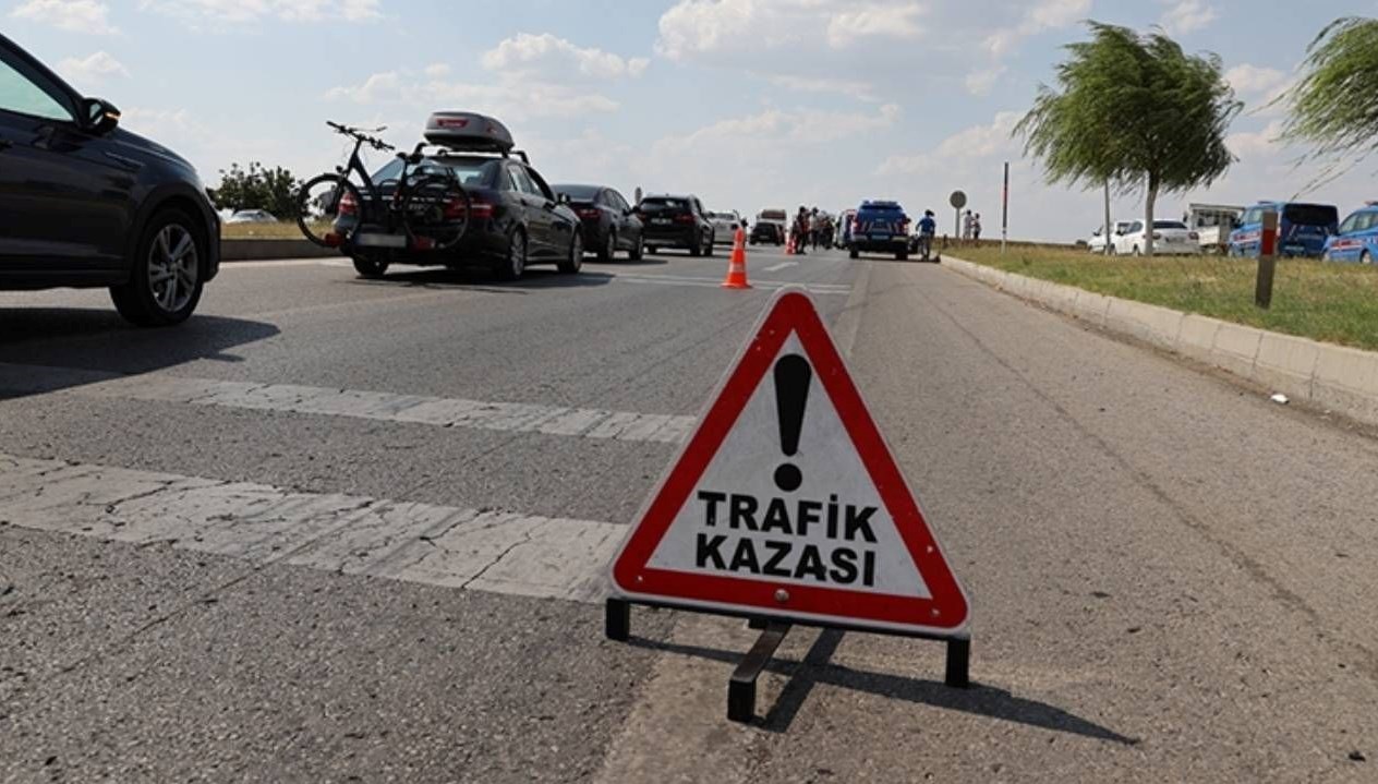 elektrikli bisikletin devrildi 3 kisi yaralandi GwIQFkqI