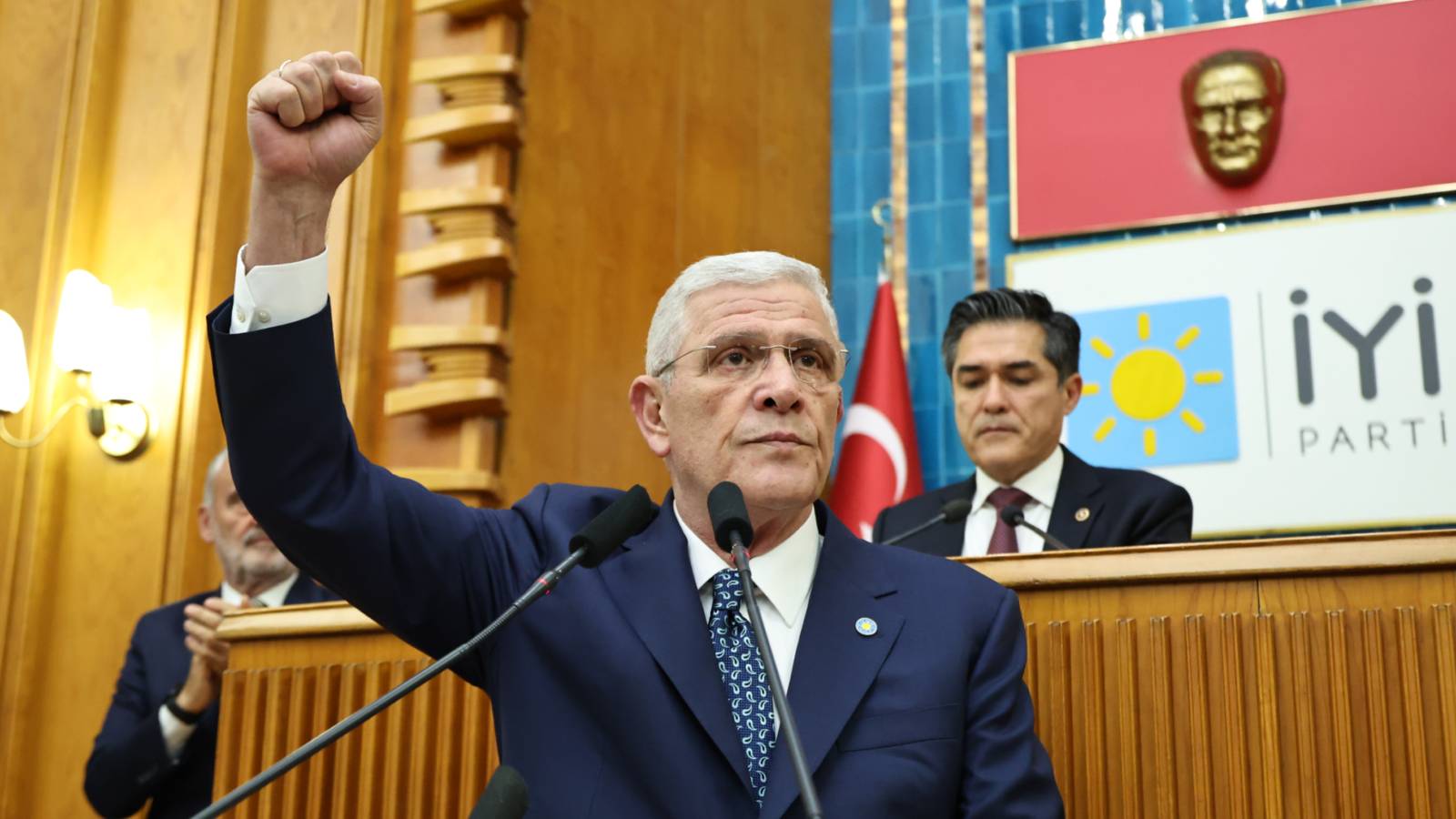 musavat dervisoglu ay yildizli formayi sanla serefle tasidiniz milletimize unutulmaz bir sevinc yasattiniz 3X5cRAnd