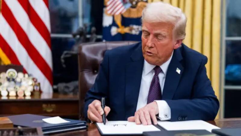 trump vasifli isciler icin vize ucretini 100 bin dolara cikardi 1 milyon dolara oturma izni verilecek artik en ust duzeydeki olaganustu insanlari kabul ediyoruz 1HrGeKVU