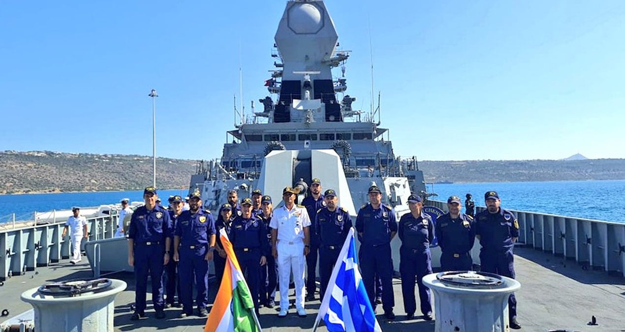 yunanistandan egede art arda tatbikat 1uGi9GOE