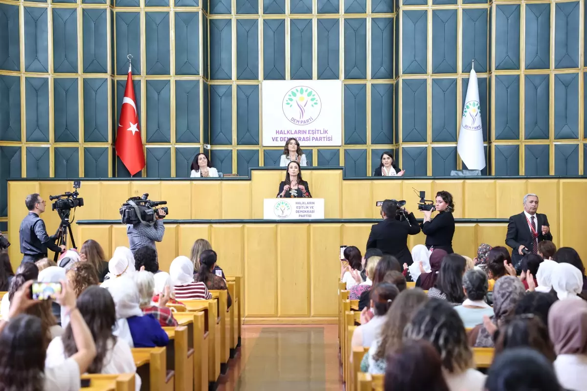 dem partisi lideri hatimogullari artik siyasi ve hukuki esigi atlama zamani gelmistir 93ON6Ifb