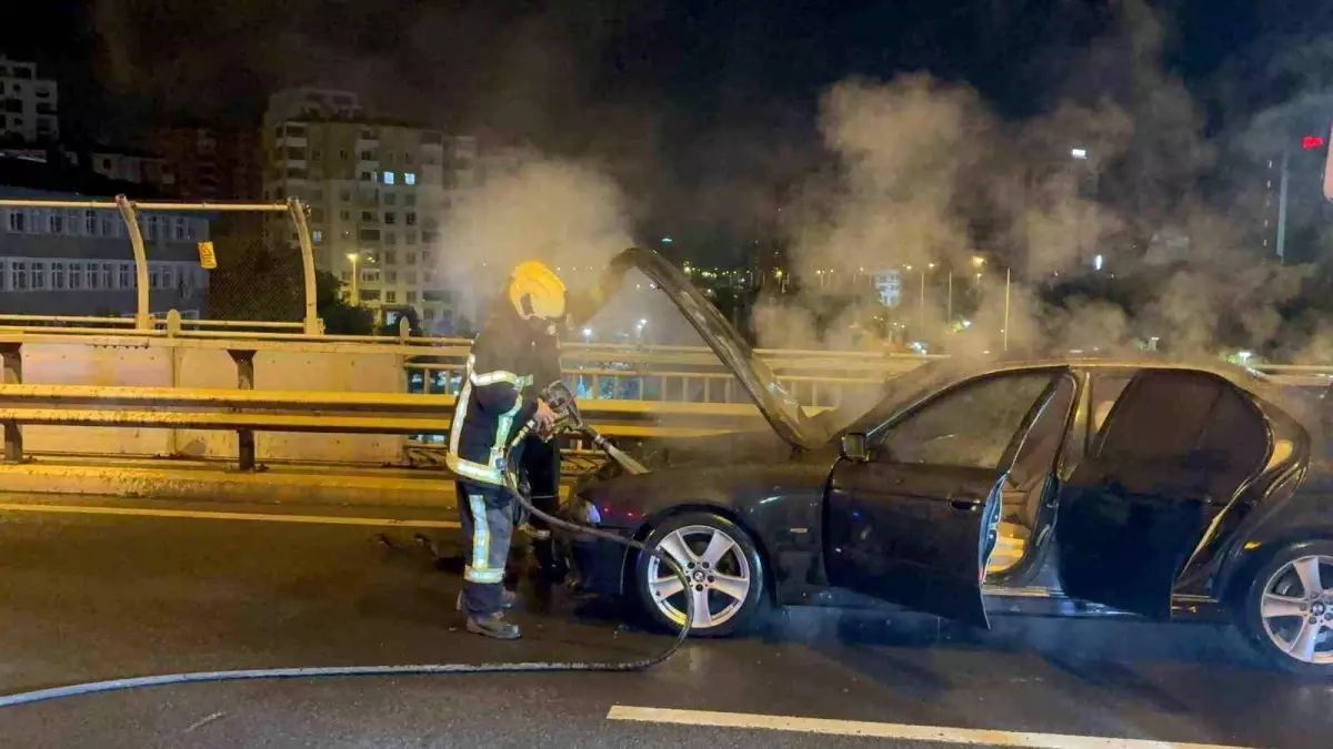 kayseride ust gecitte otomobil yangini udlxpwjU