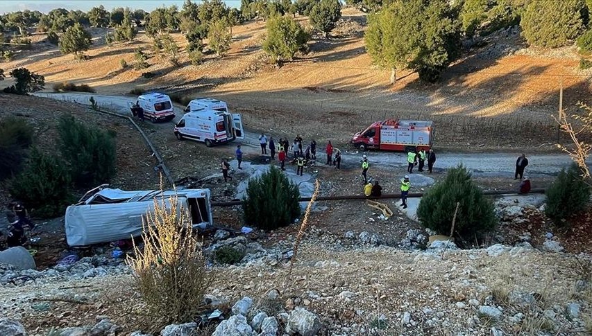 mersindeki feci kazadan bir aci haber daha can kaybi altiya yukseldi BzsWDWlF.jpg