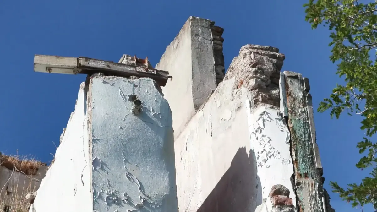 tarihi surlar tehlike saciyor Qk9Sa26A.jpg