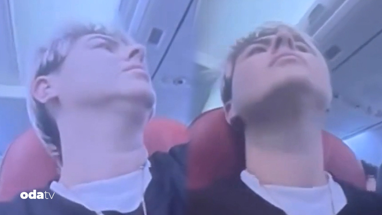 havada panik anlari yolcular dehsete dustu carpmaya hazir olun r3kt7Uif.jpg