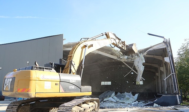 niluferde imara aykiri iki yapi yikildi NwaeAKUb.jpg