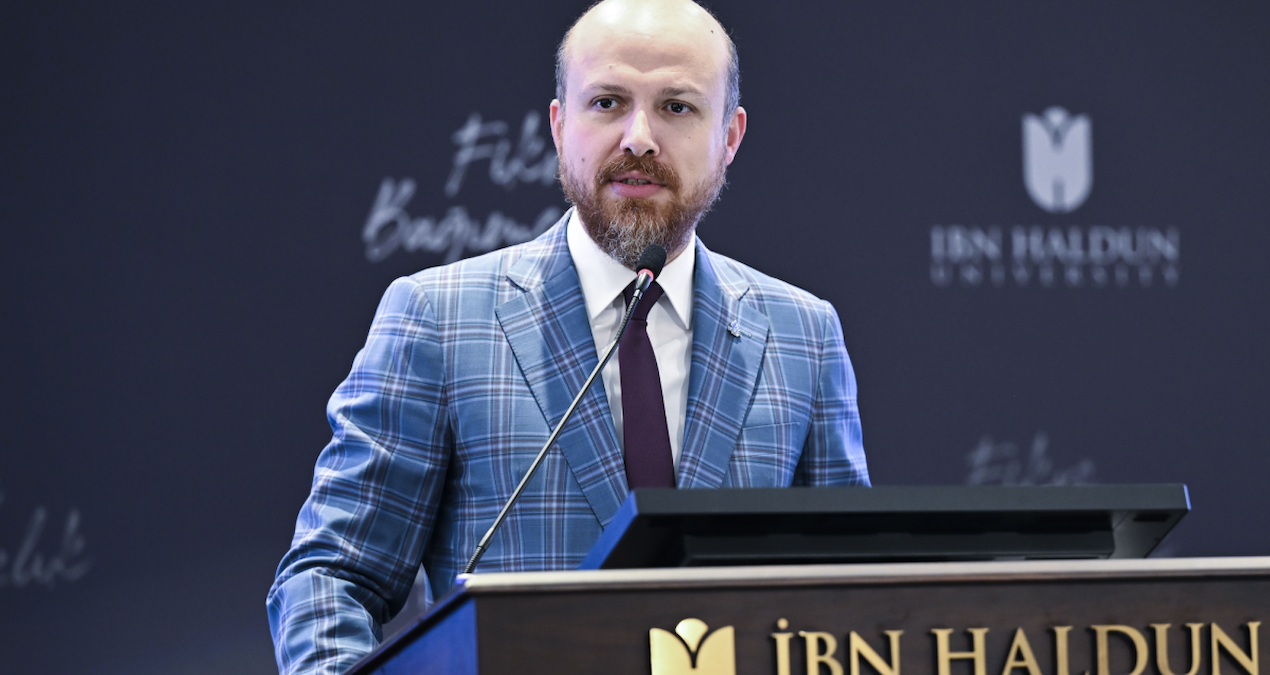 bilal-erdogan-babasinin-cikardigi-yasaya-kizdi-wwKTQviI
