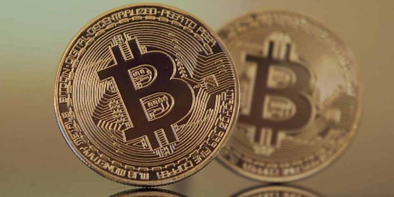 kripto-piyasasinda-hareketli-24-saat-btc-ve-eth-yesil-isik-yakti-gds3VU6p